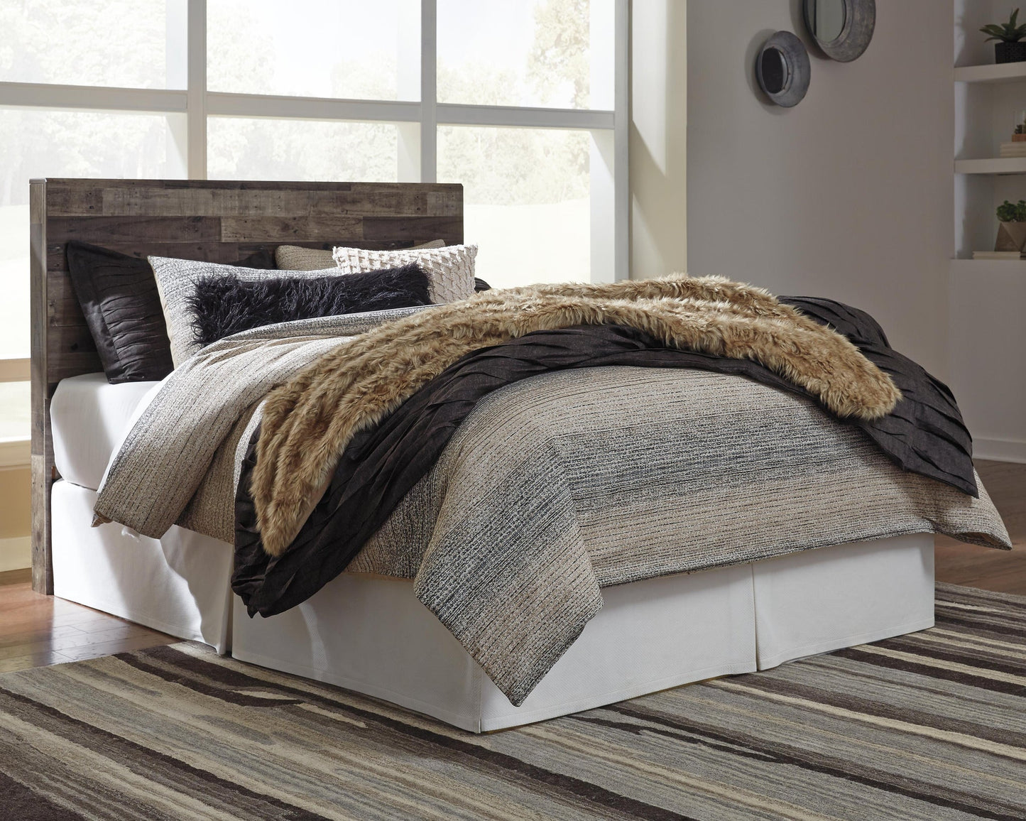 Derekson Queen/Full Panel Headboard Bed with Mirrored Dresser, Chest and Nightstand