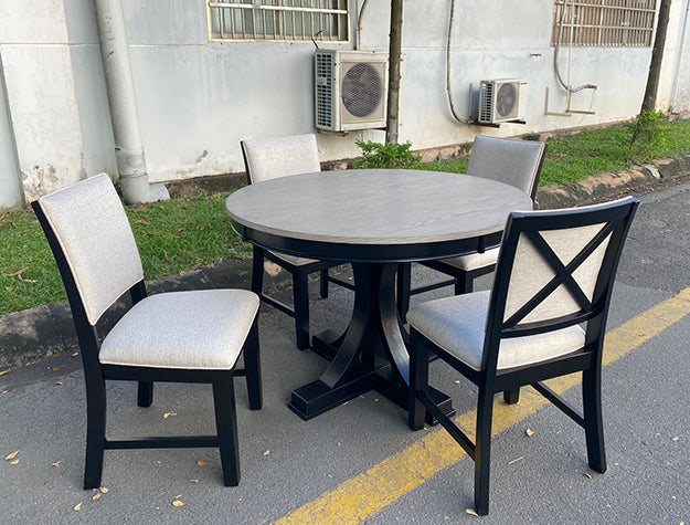 HARRIET DINING GROUP